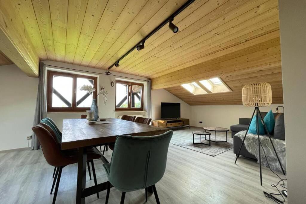 Gemuetliche Ferienwohnung Im Dg Am Tegernsee - Bergblick, Ruhe & Ganz Viel Platz 바트비제 외부 사진